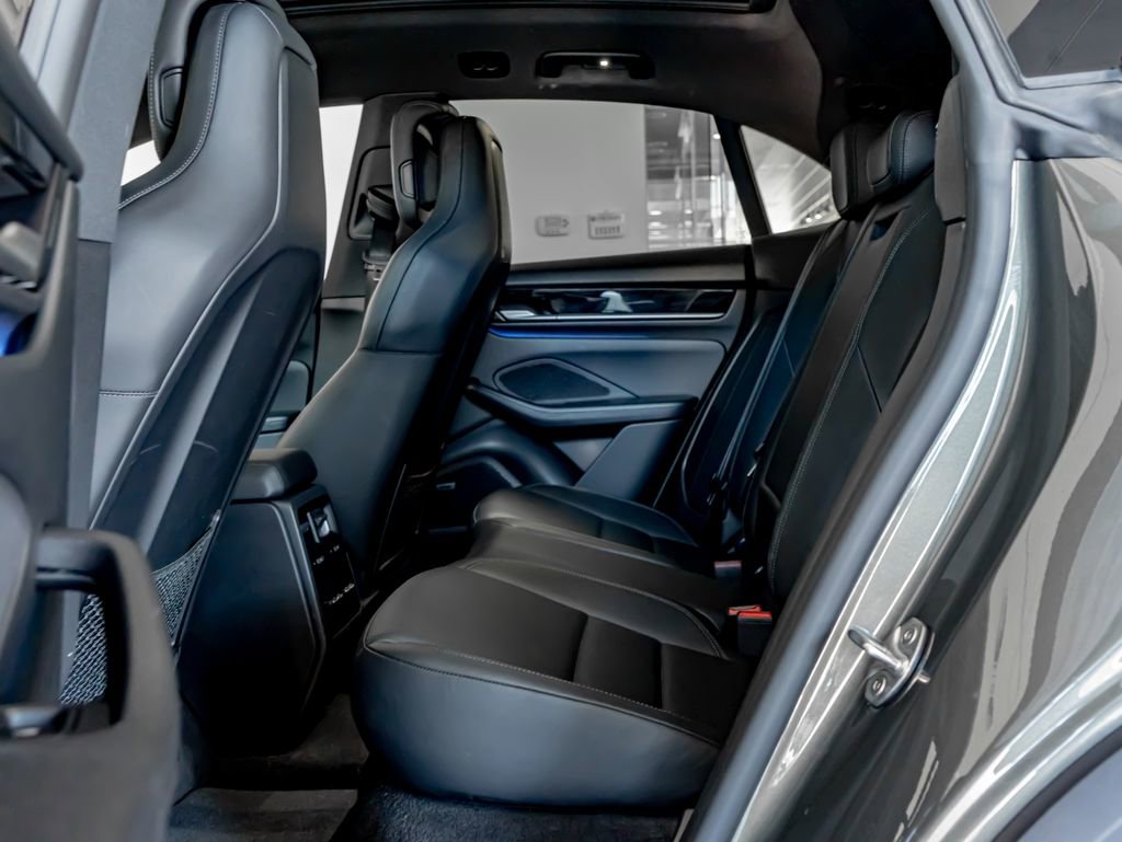 Certified 2024 Porsche Macan 4 Electric image 25