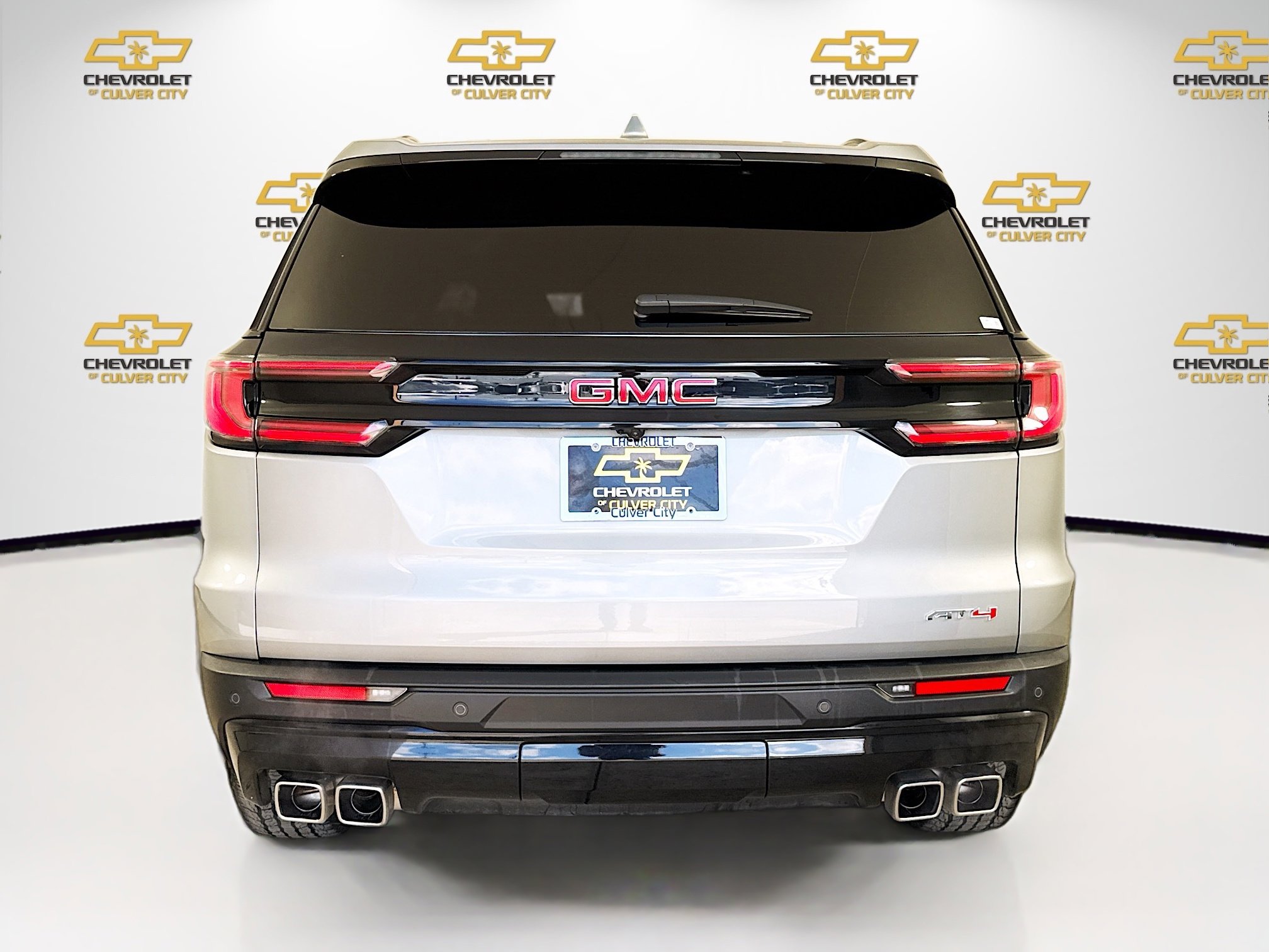 Used 2024 GMC Acadia AT4 w/ Luxury Package image 6