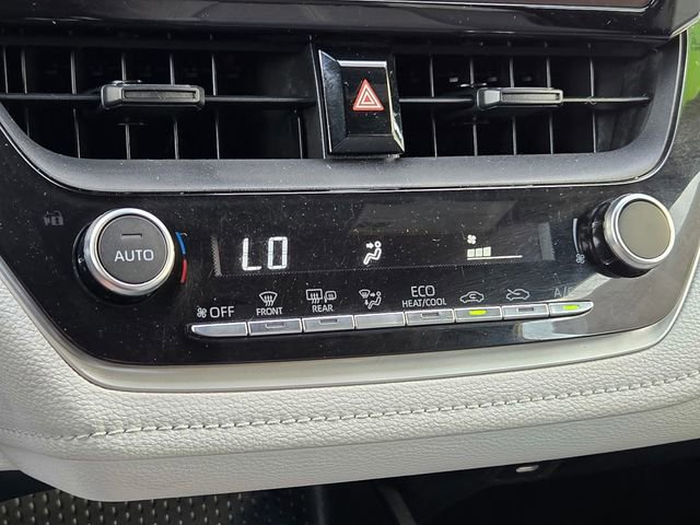 Used 2023 Toyota Corolla SE w/ SE Premium Package image 20