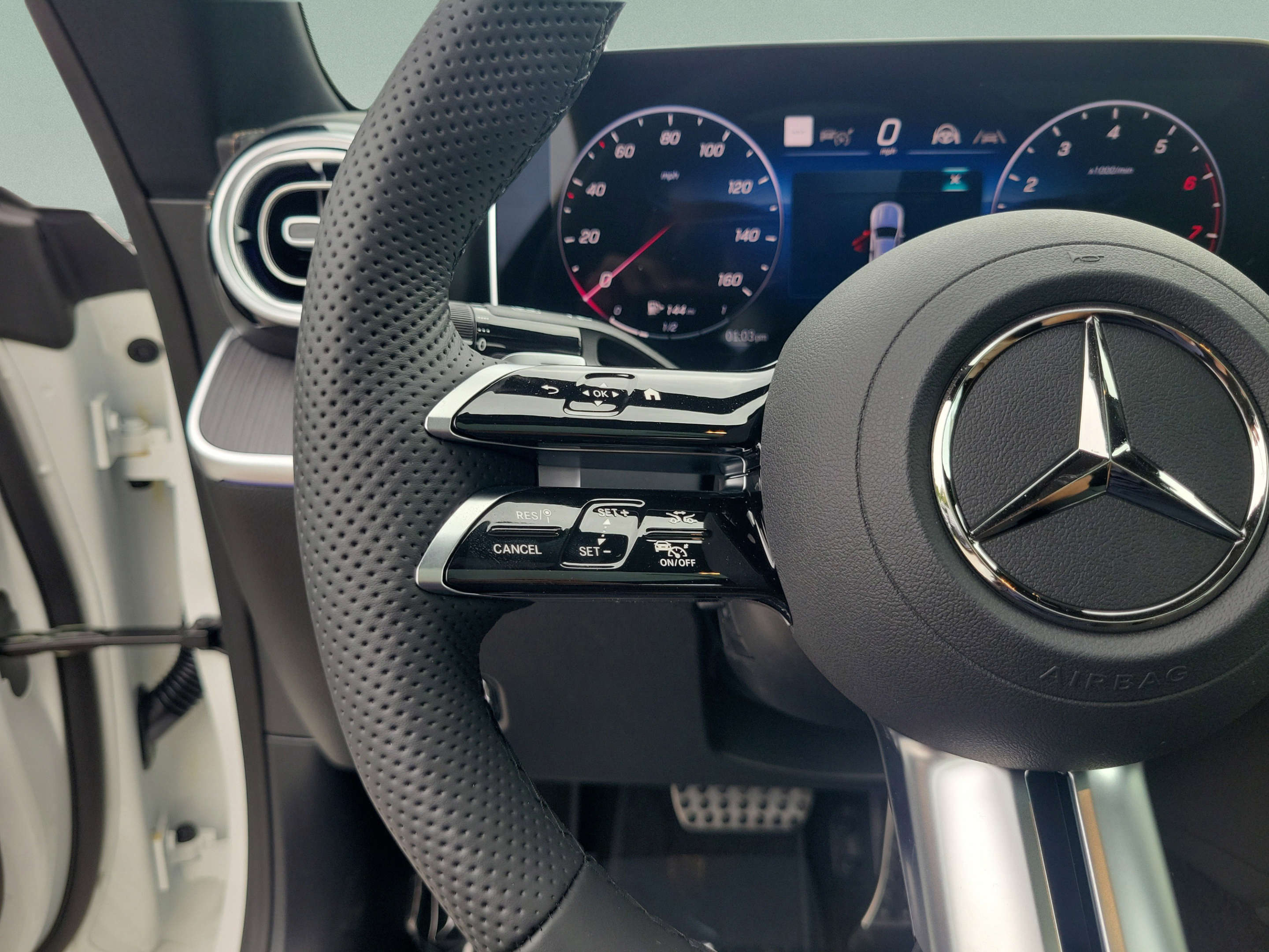 New 2026 Mercedes-Benz CLE 450 4MATIC Coupe image 22