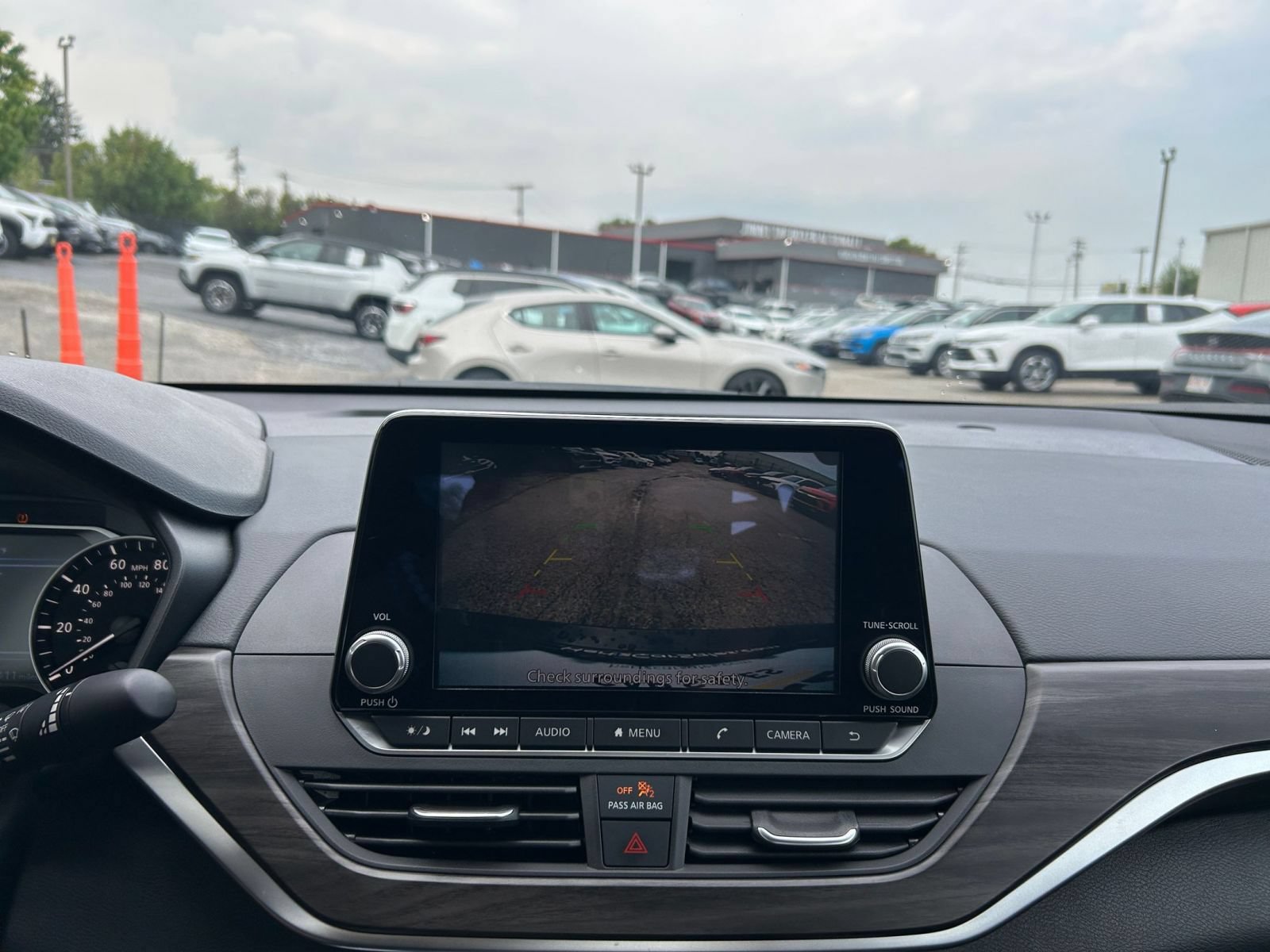 Used 2026 Nissan Altima 2.5 SV FWD image 16