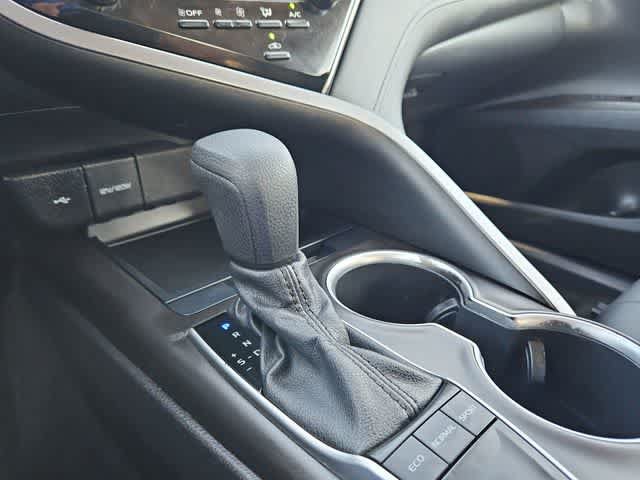 Used 2022 Toyota Camry LE FWD image 26