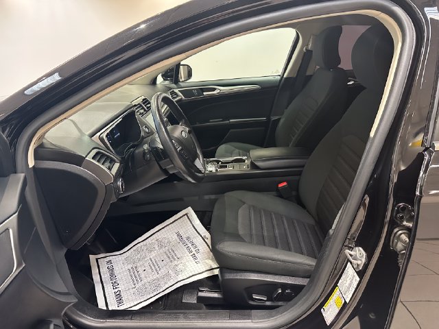 Certified 2019 Ford Fusion SE FWD image 5