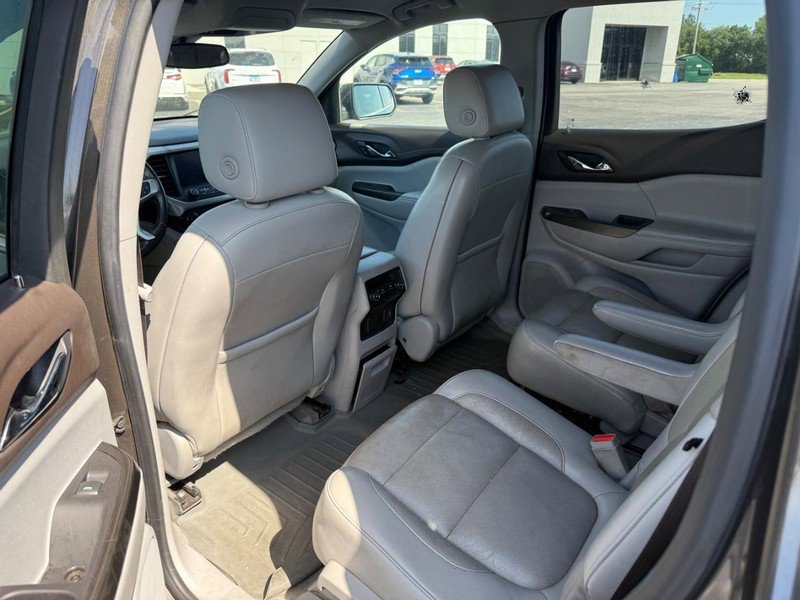 Used 2019 GMC Acadia SLT AWD/4WD image 8