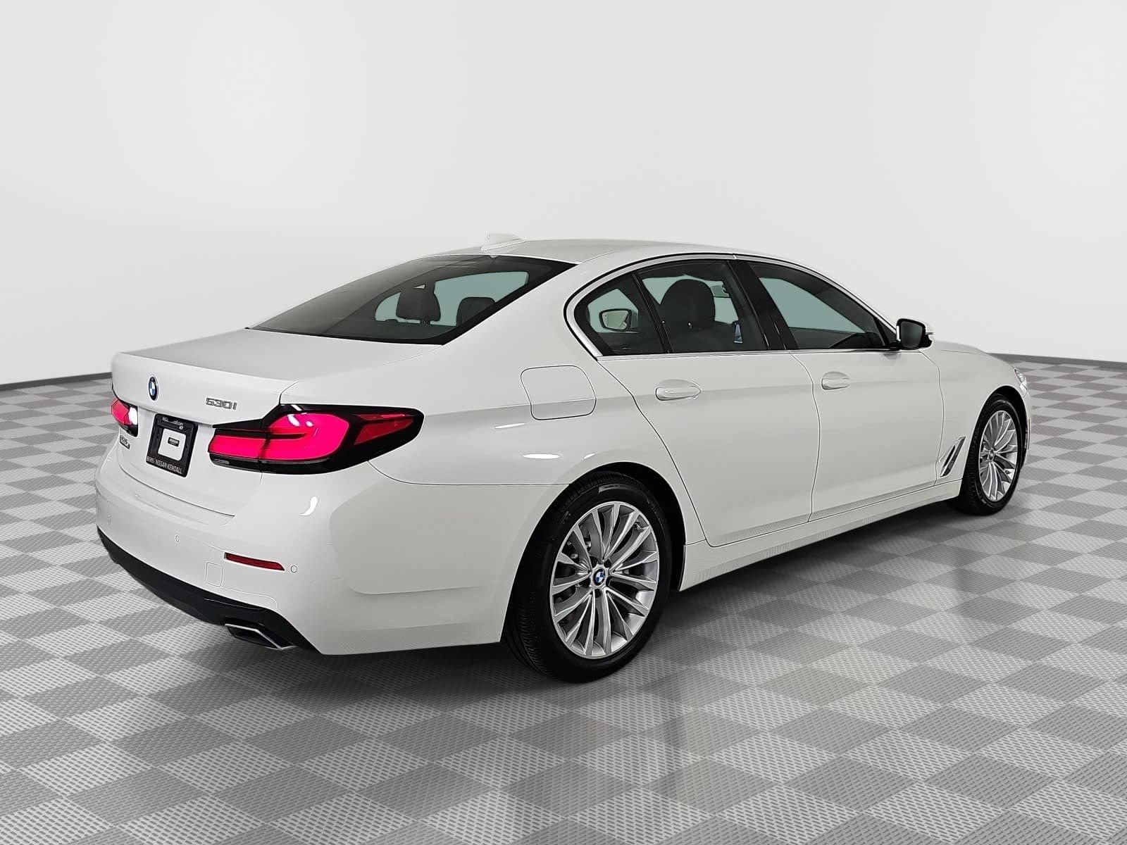 Used 2021 BMW 530i w/ Premium Package RWD image 8