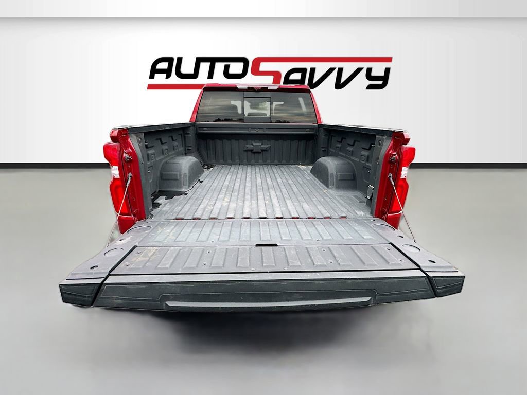 Used 2024 Chevrolet Silverado 1500 High Country w/ Technology Package image 28