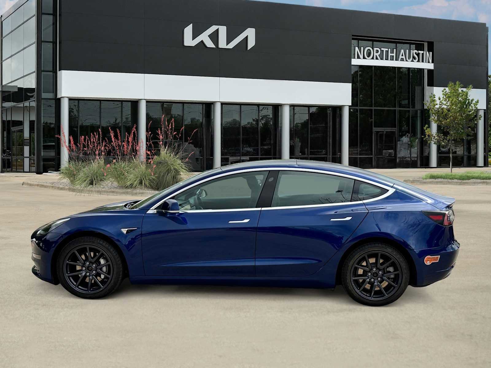 Used 2020 Tesla Model 3 Long Range AWD/4WD image 3