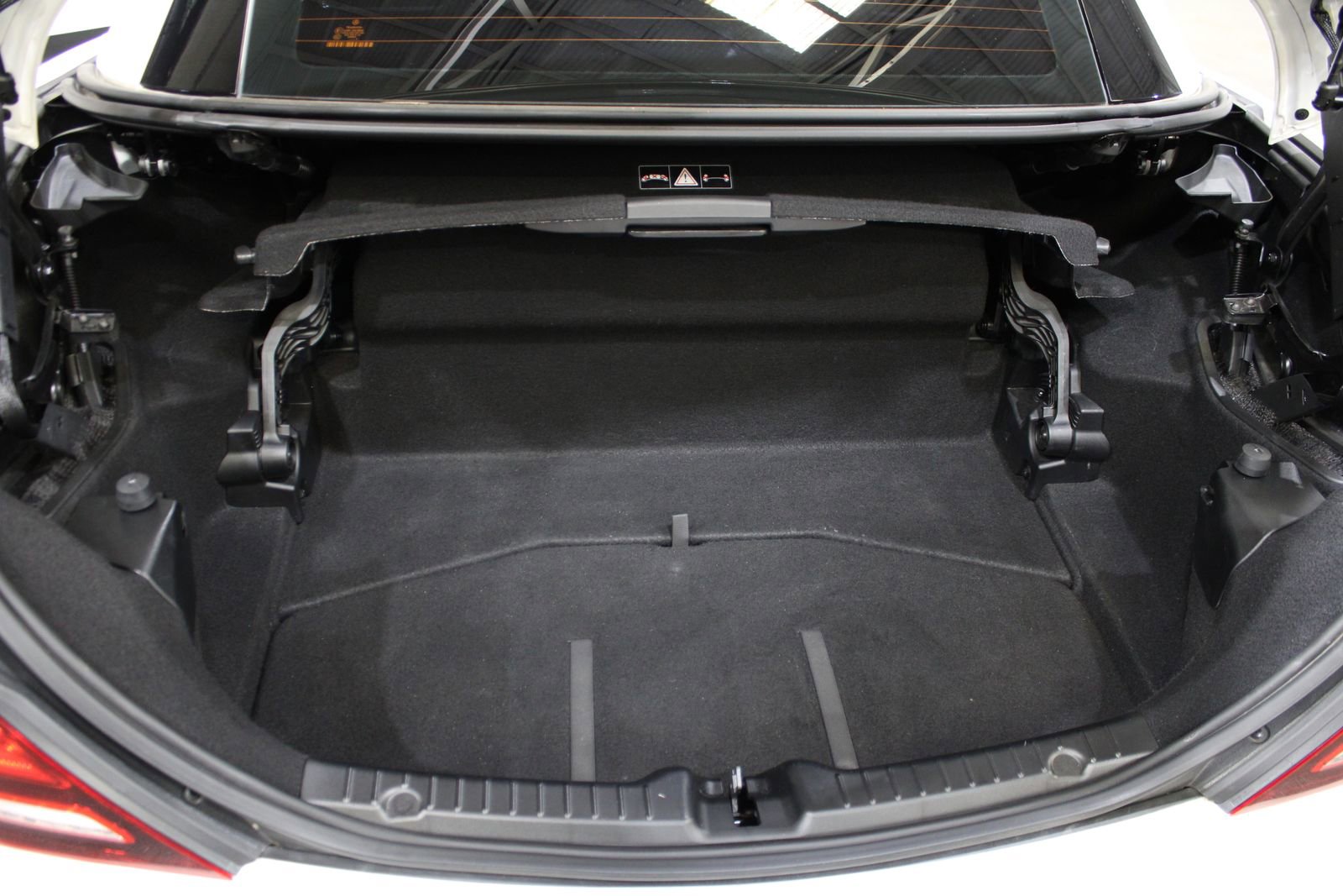 Used 2019 Mercedes-Benz SLC 43 AMG image 15