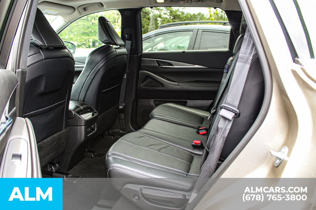 Used 2023 INFINITI QX60 Luxe w/ Cargo Package FWD image 17