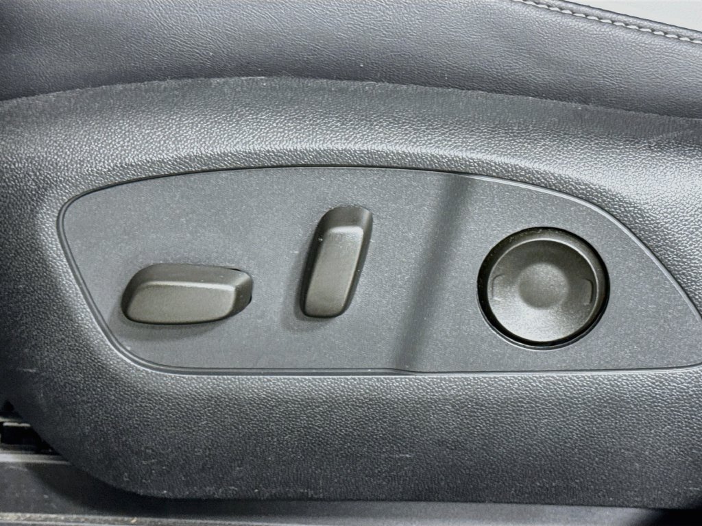 Used 2025 Honda Prologue Touring image 16