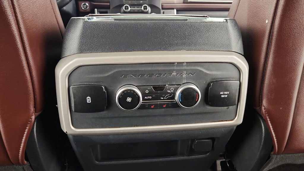Used 2022 Ford Expedition Max Limited image 25