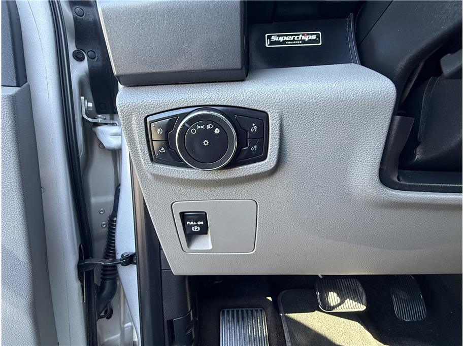 Used 2018 Ford F150 XLT AWD/4WD image 9
