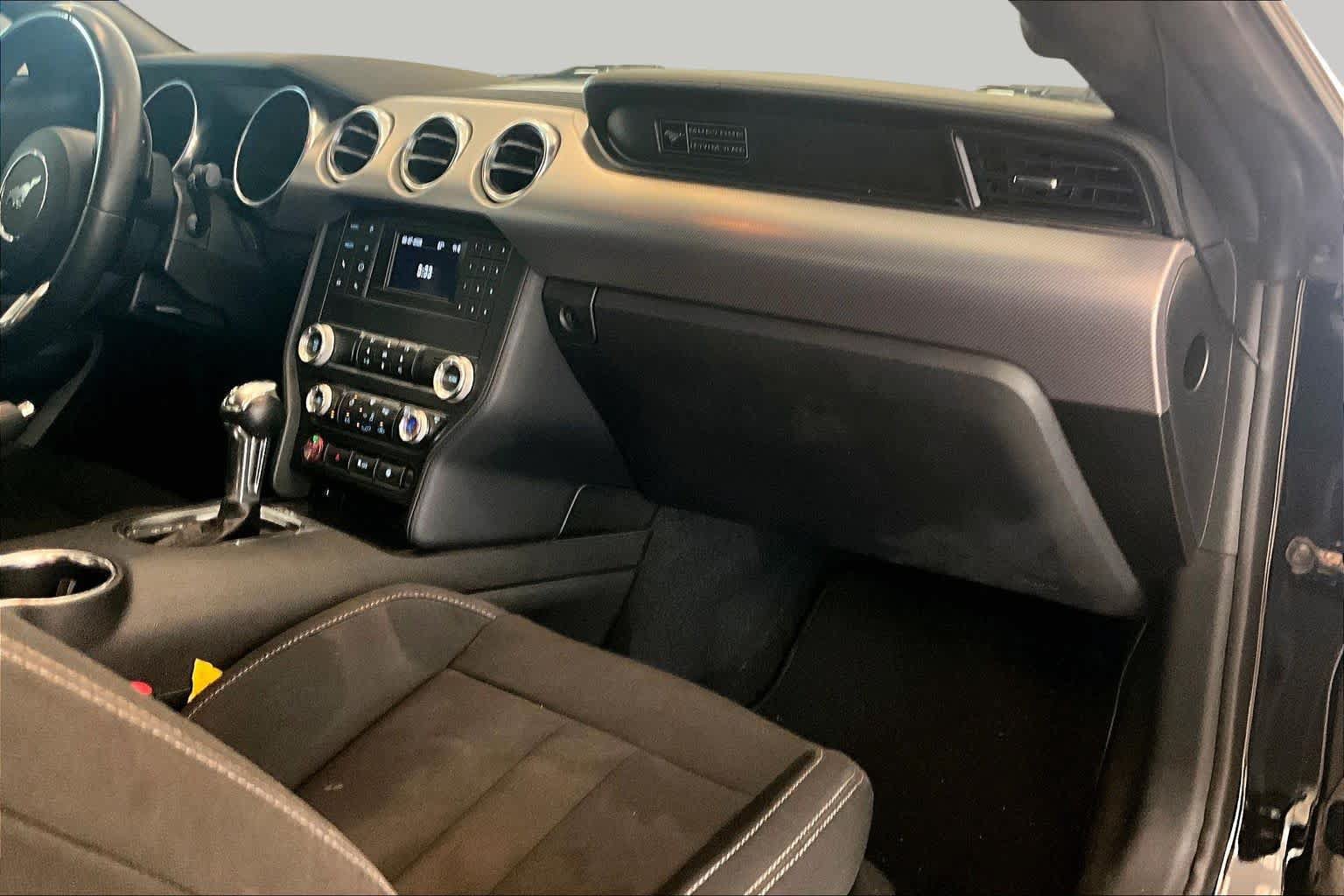 Used 2020 Ford Mustang GT RWD image 16
