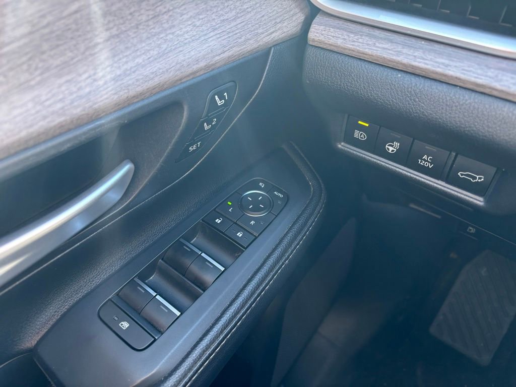 Used 2024 Toyota Grand Highlander Limited image 28