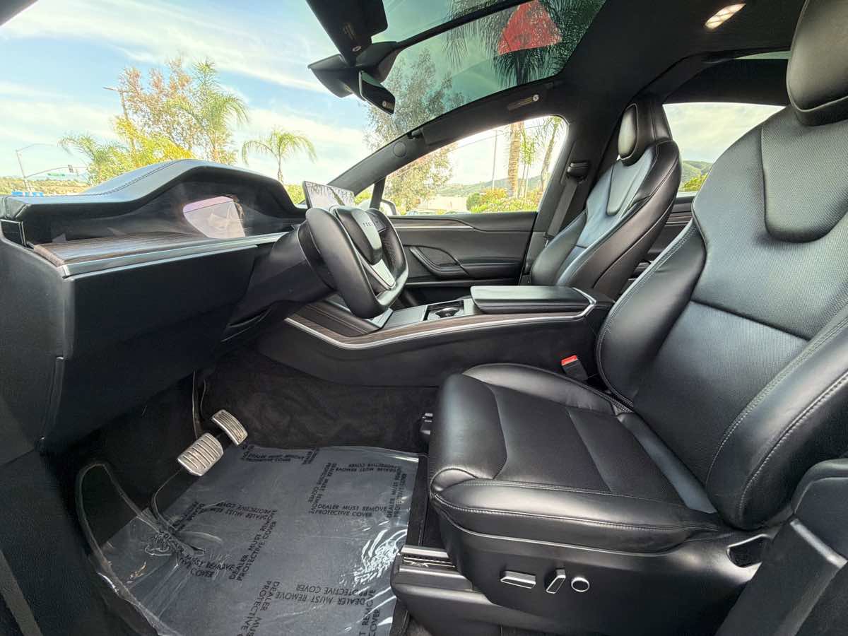 Used 2023 Tesla Model X AWD/4WD image 21