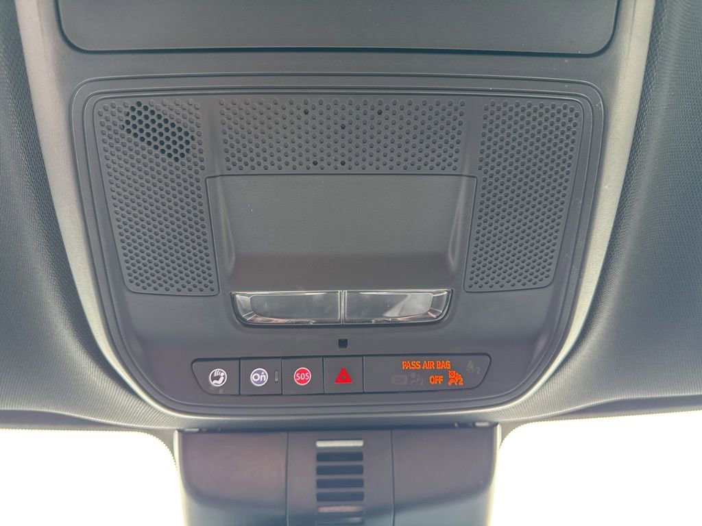 Certified 2025 Chevrolet Traverse Z71 w/ LPO, Floor Liner Package image 29