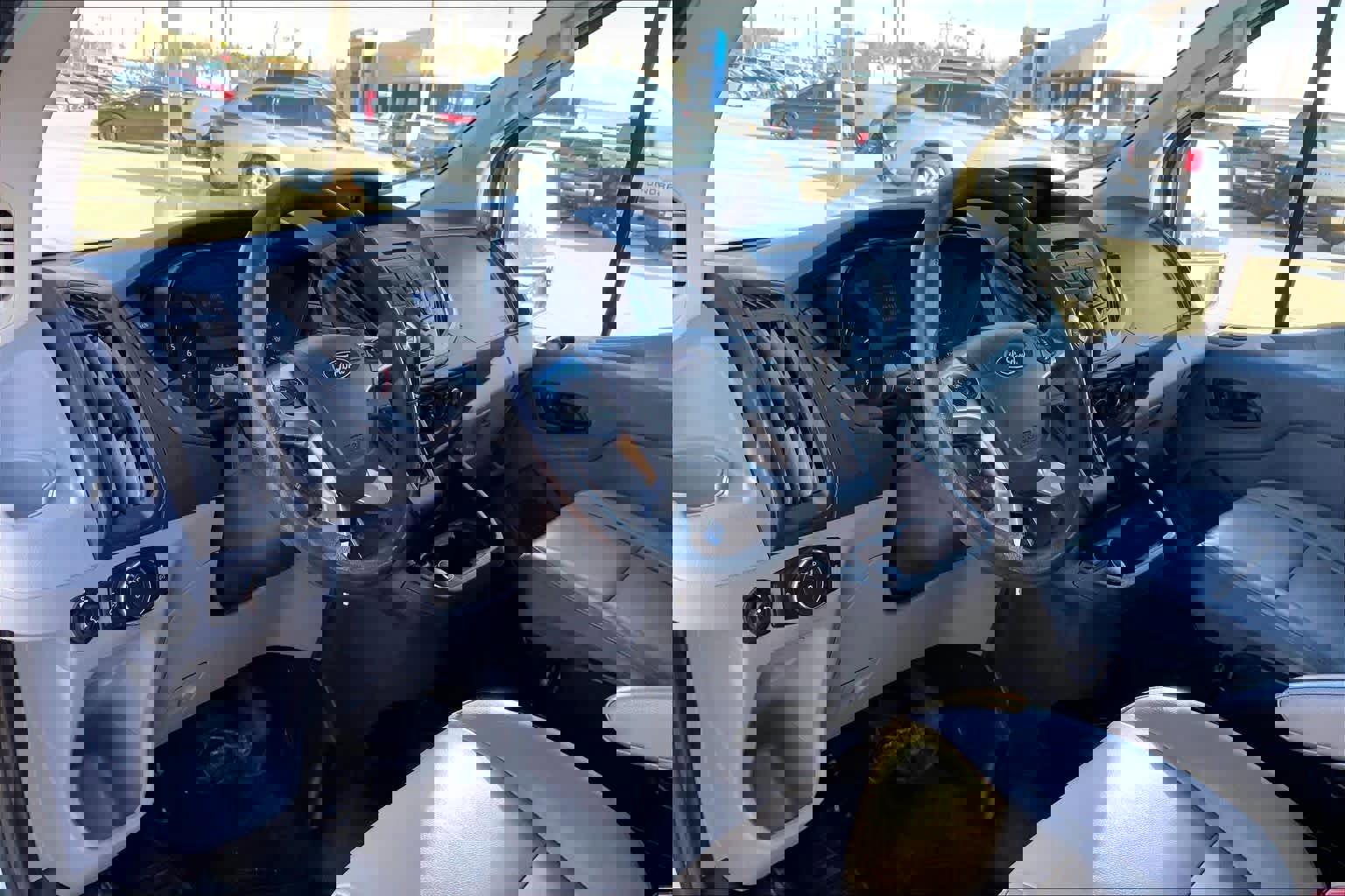 Used 2019 Ford Transit 350 XL image 17