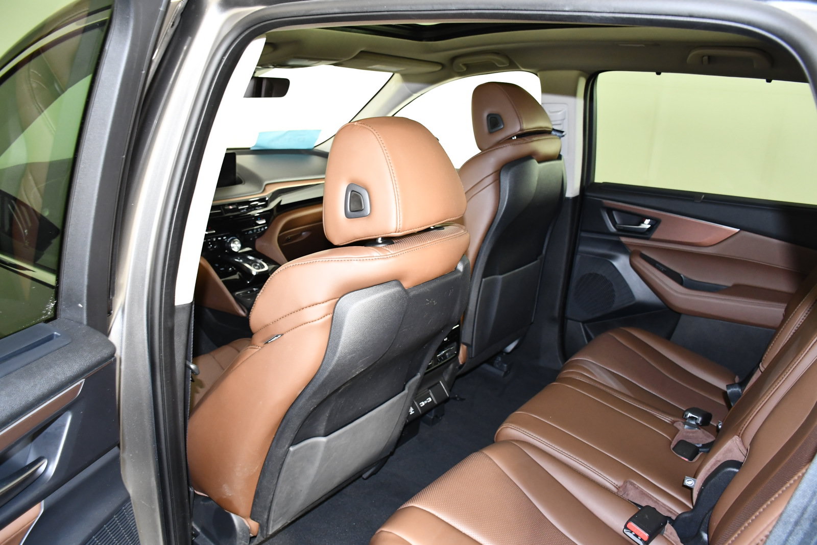 Certified 2024 Acura MDX SH-AWD w/ Technology Package image 47