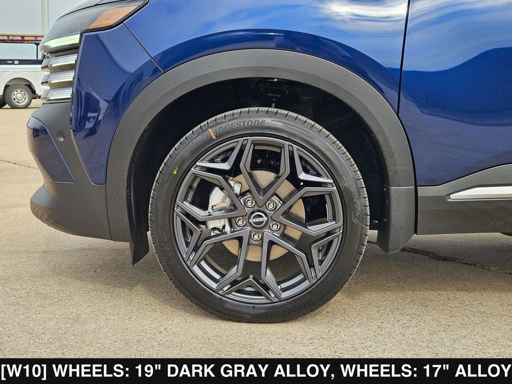 New 2026 Nissan Kicks SR image 29