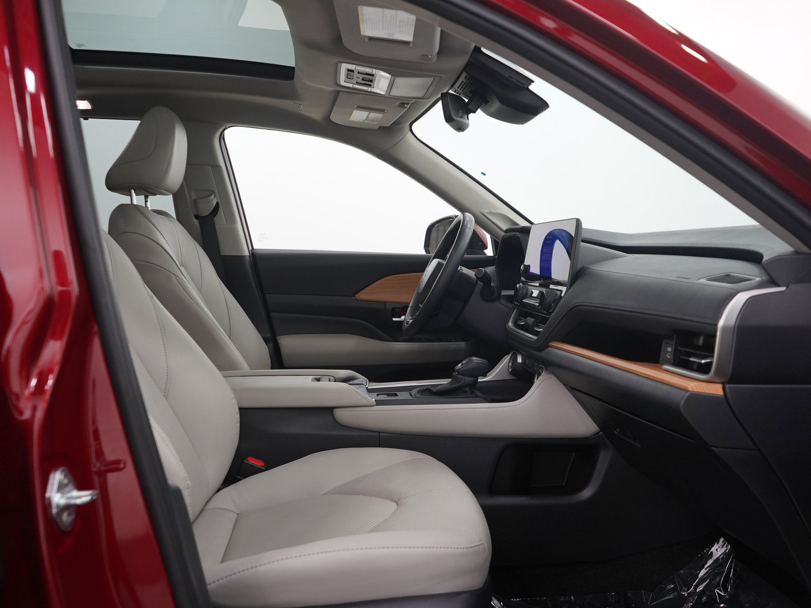 Used 2024 Toyota Grand Highlander AWD image 15