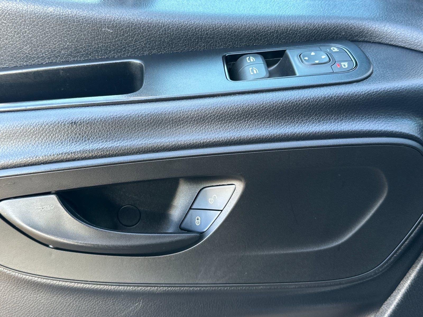 Used 2021 Mercedes-Benz Sprinter 1500 image 11