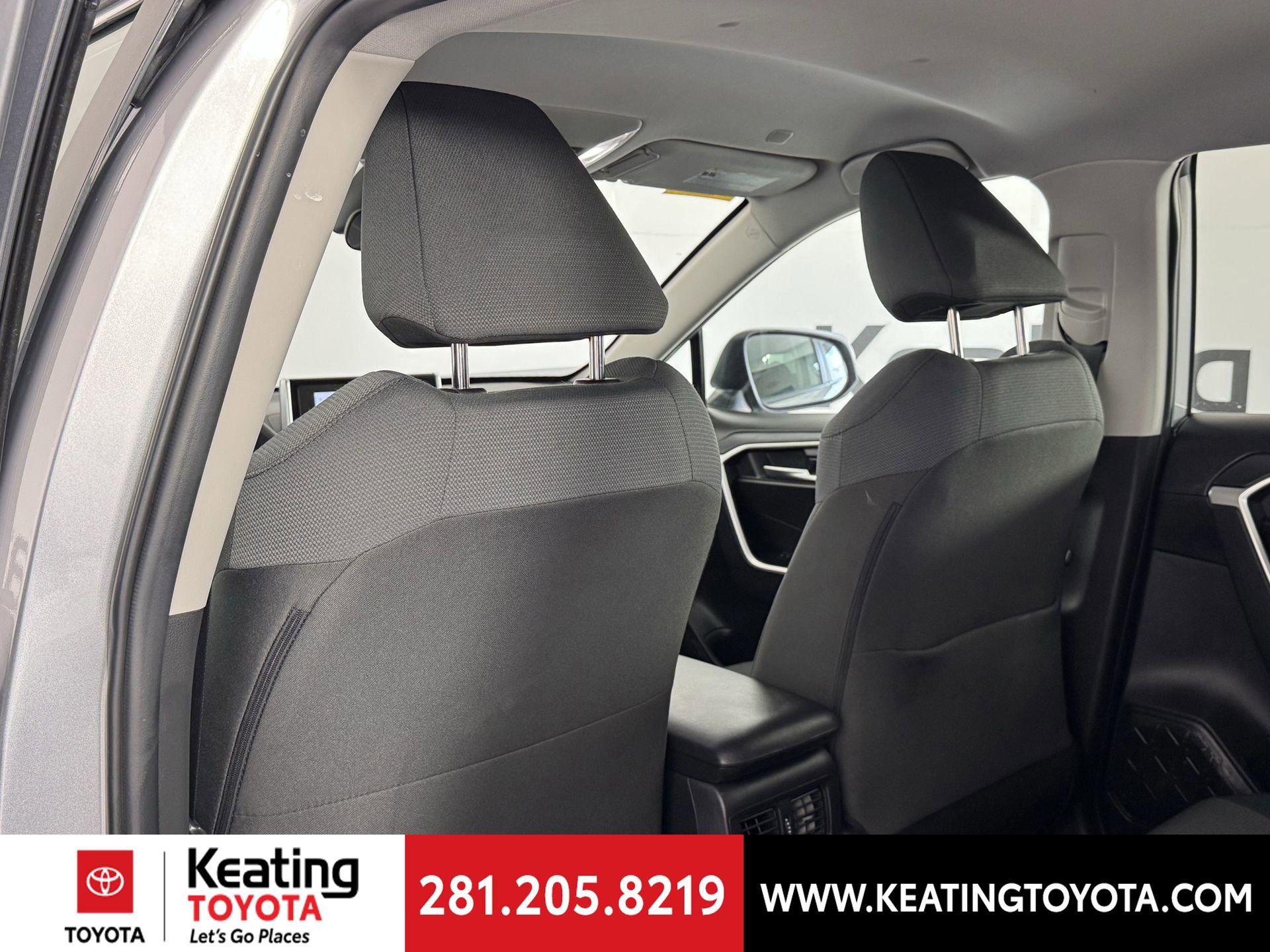 Used 2025 Toyota RAV4 XLE image 16