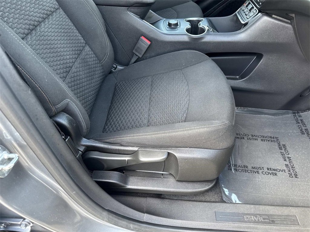 Used 2021 GMC Terrain SLE w/ LPO, Floor Liner Package image 30
