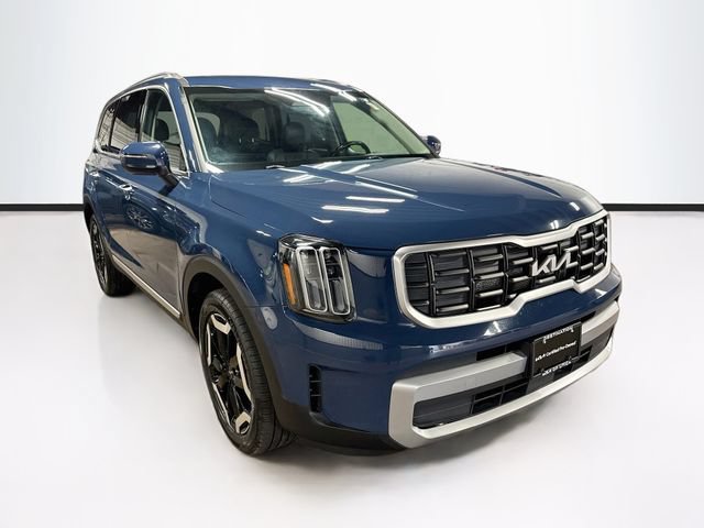 Used 2023 Kia Telluride S w/ S Sunroof Package AWD/4WD image 1