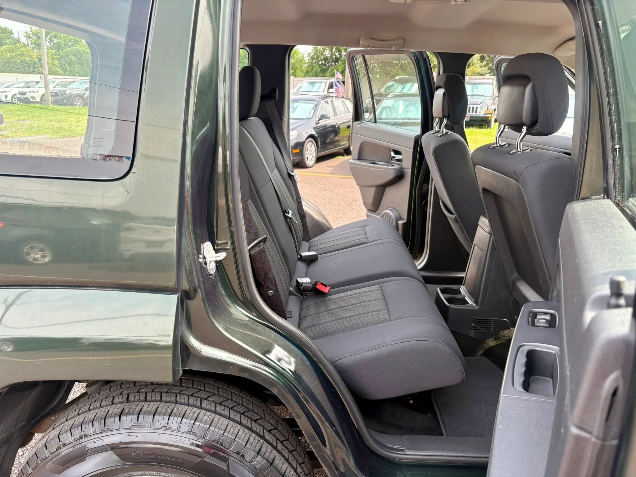 Used 2011 Jeep Liberty Sport AWD/4WD image 20