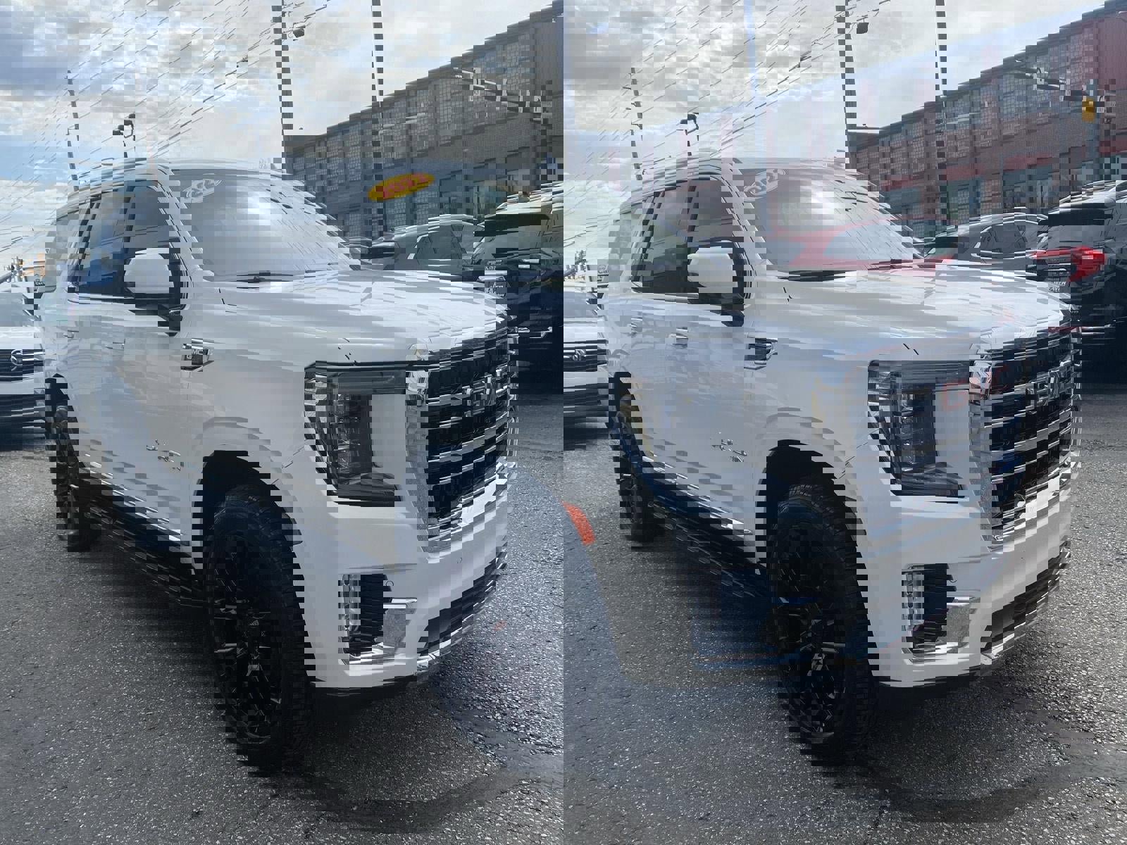 Certified 2022 GMC Yukon SLT w/ Max Trailering Package AWD/4WD image 14