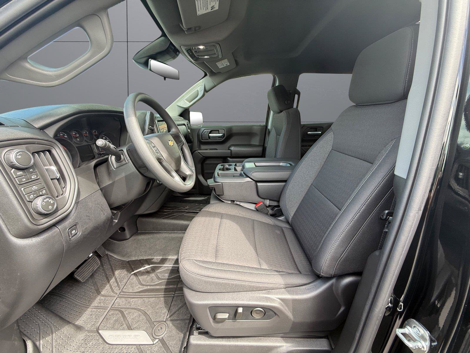 New 2026 Chevrolet Silverado 1500 Custom AWD/4WD image 10