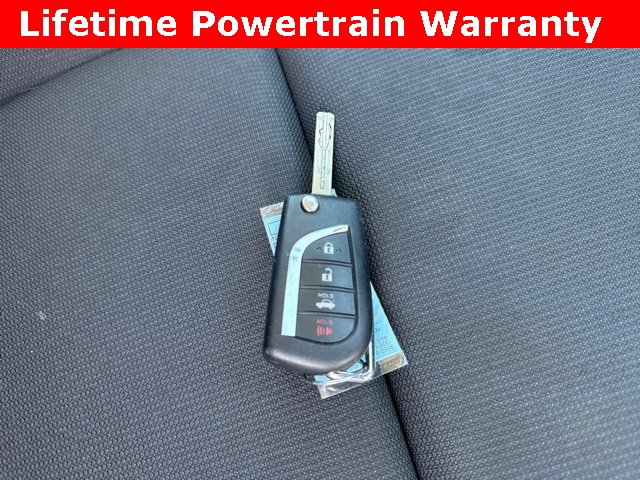 Used 2023 Toyota Corolla LE image 4