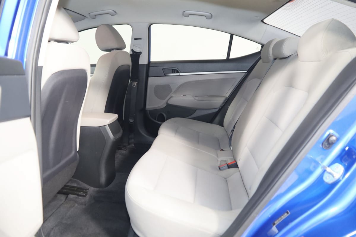 Used 2018 Hyundai Elantra SE FWD image 39