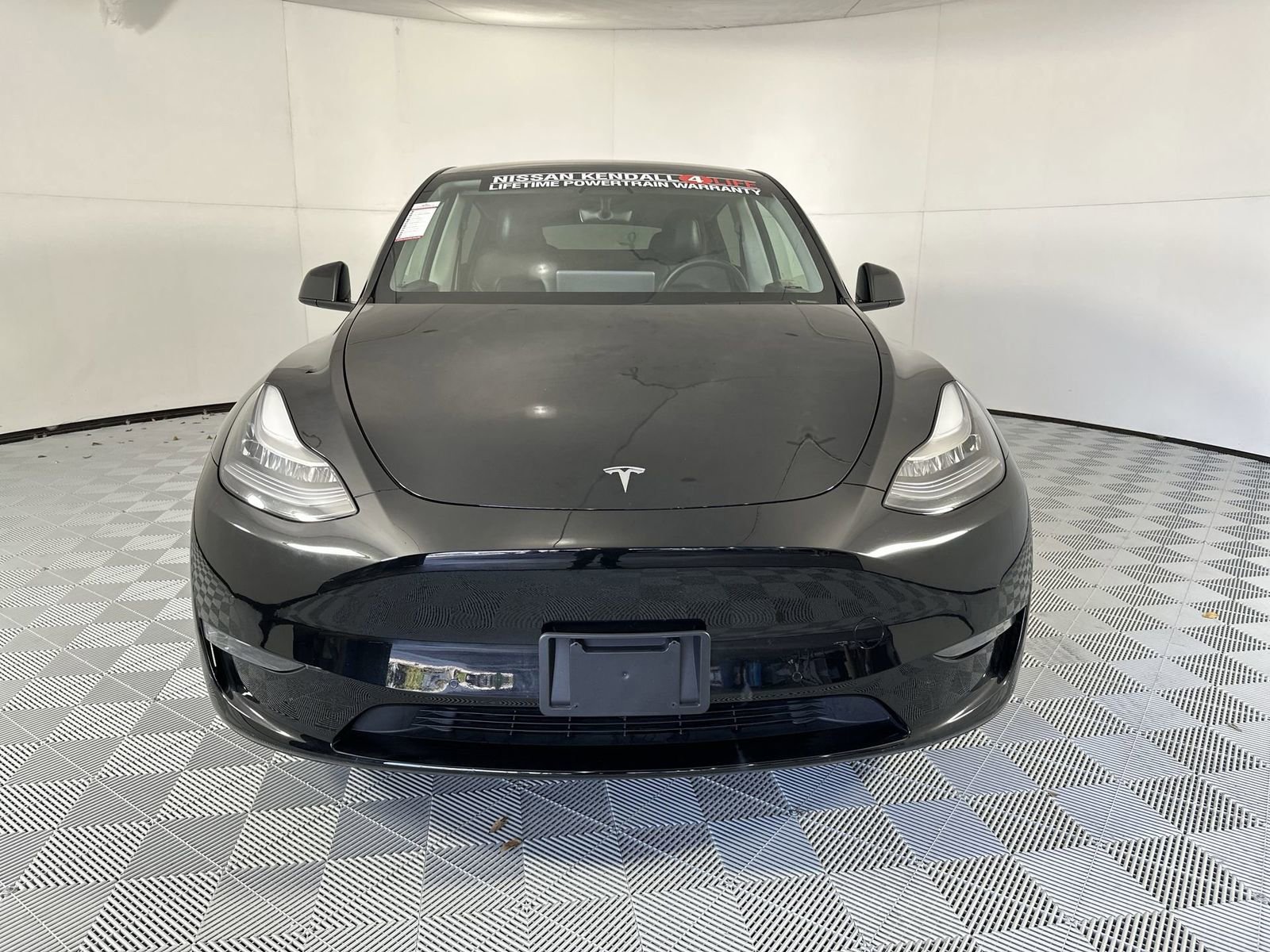 Used 2021 Tesla Model Y Long Range image 3