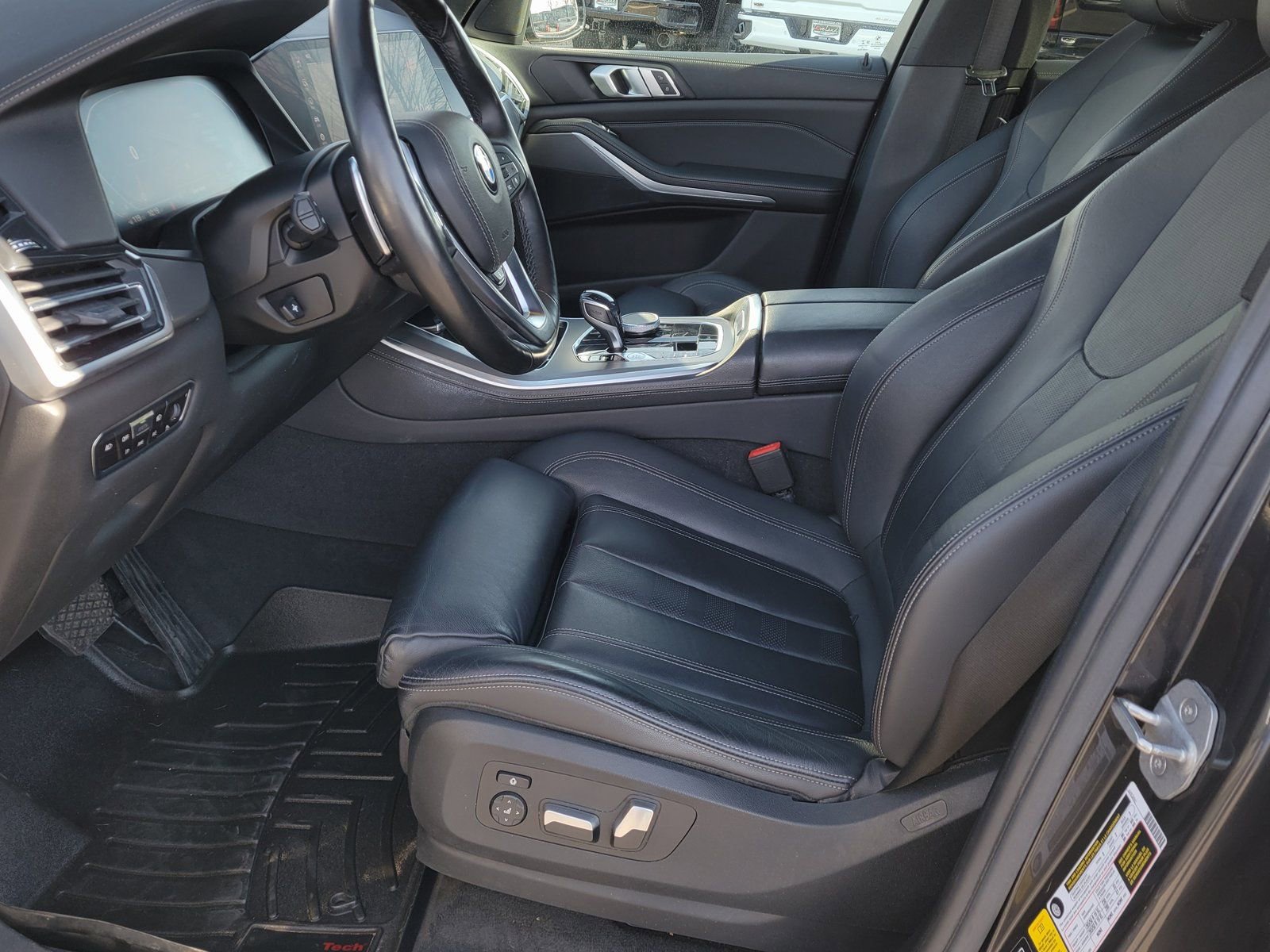 Used 2019 BMW X5 xDrive40i w/ Premium Package 2 image 6