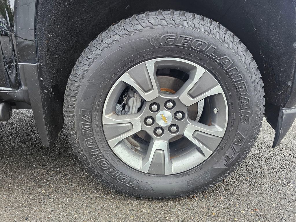 Used 2017 Chevrolet Colorado Z71 image 9