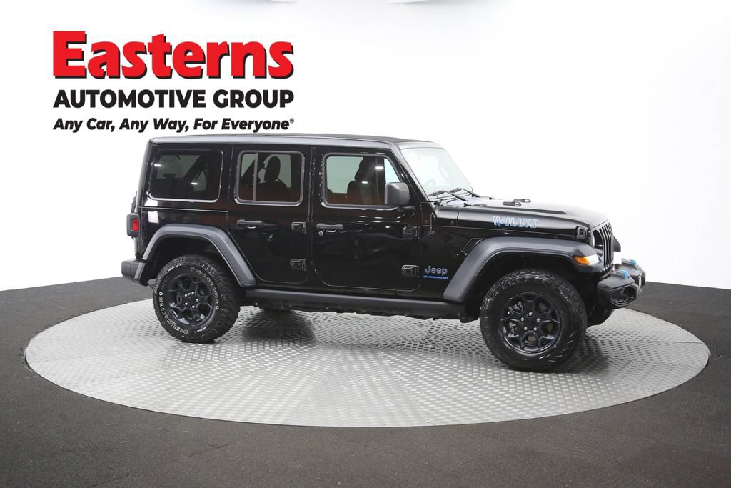 Used 2023 Jeep Wrangler Unlimited w/ Sun & Screen Package AWD/4WD image 49