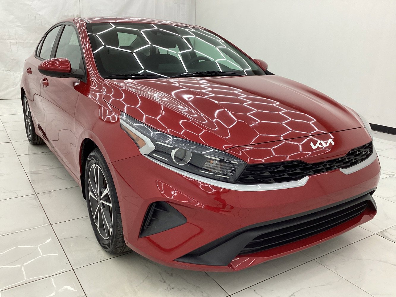Used 2022 Kia Forte LXS image 3