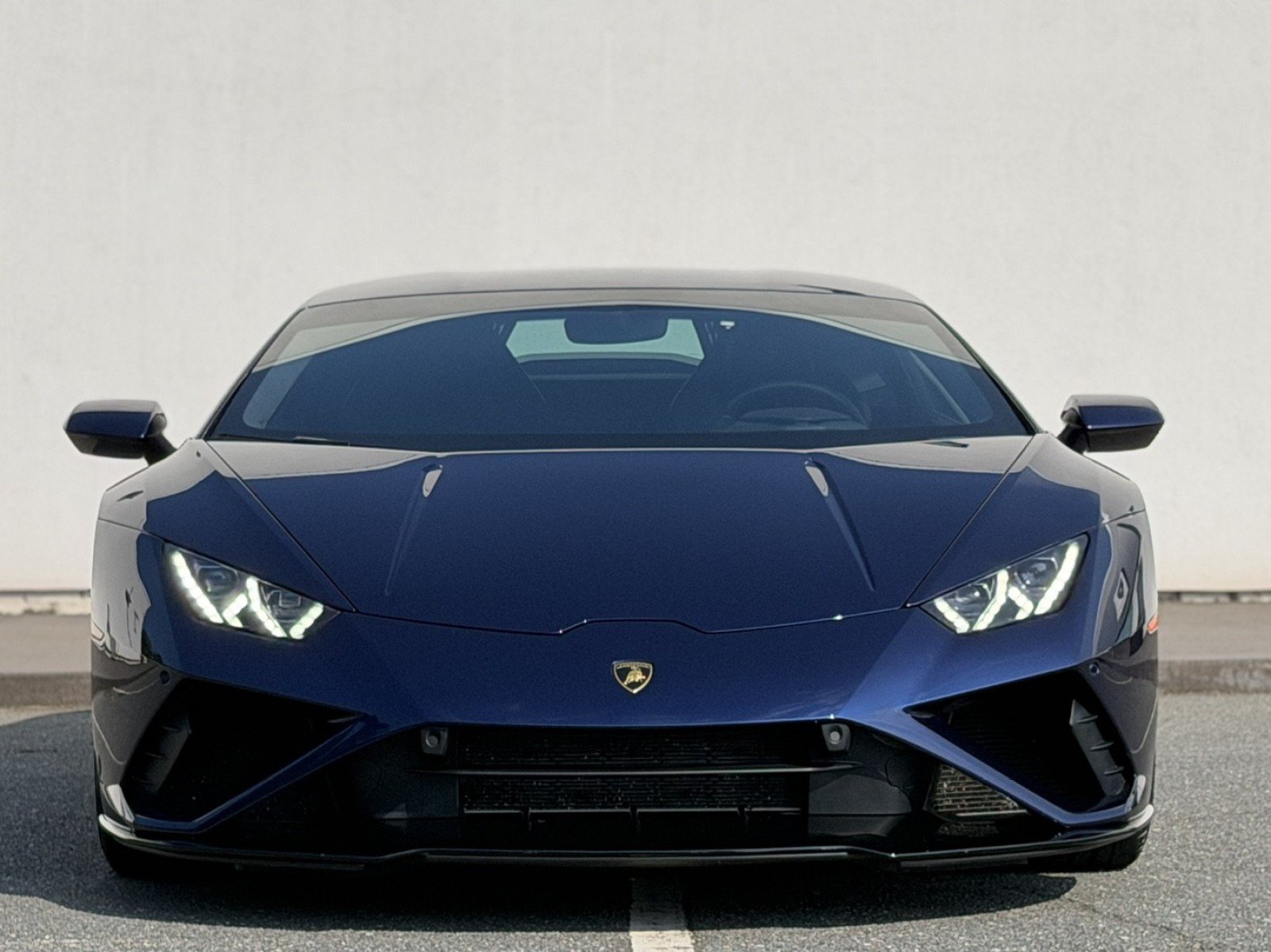 Used 2022 Lamborghini Huracan EVO RWD image 2