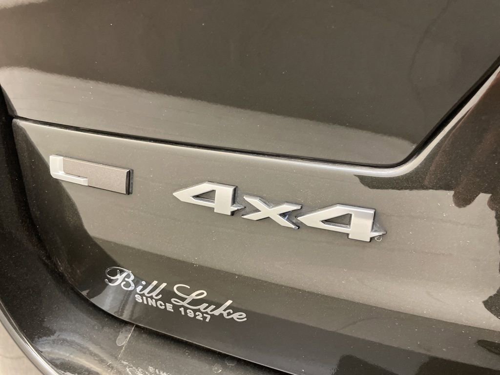 Certified 2022 Jeep Grand Cherokee L Summit w/ Advanced Protech Group IV AWD/4WD image 8