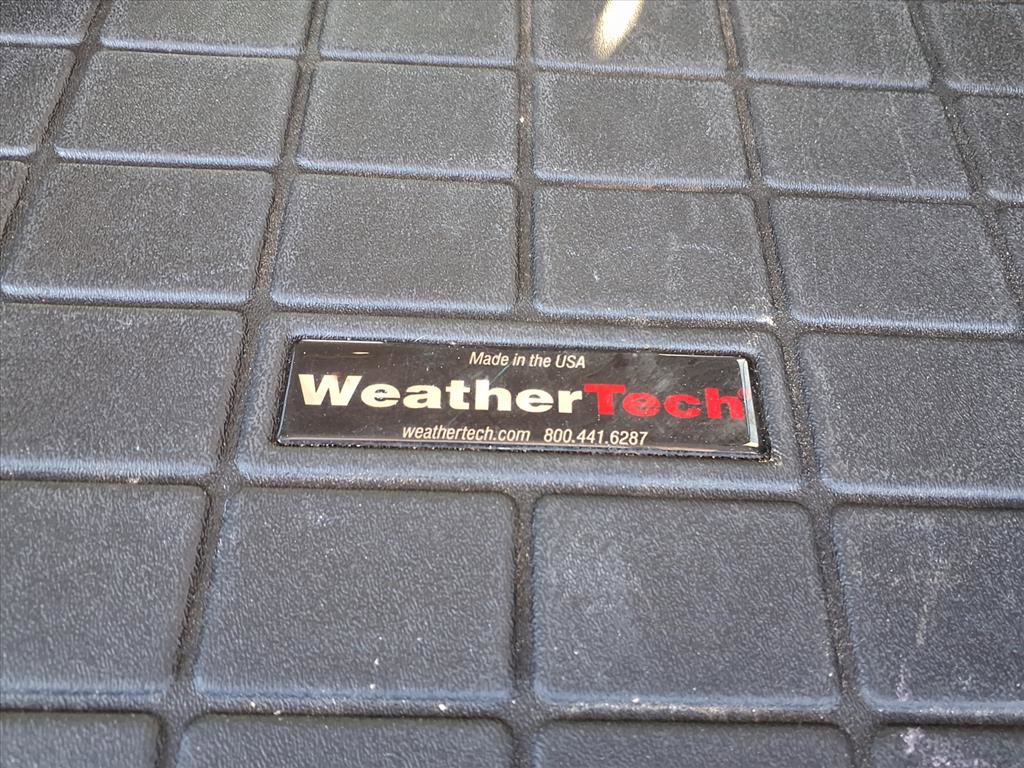 Used 2021 GMC Acadia SLE w/ Driver Convenience Package image 33