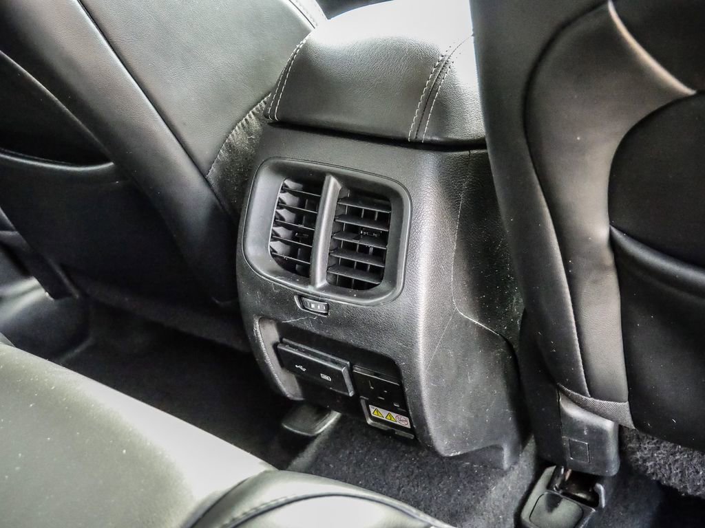 Used 2020 Jeep Cherokee Limited FWD image 23