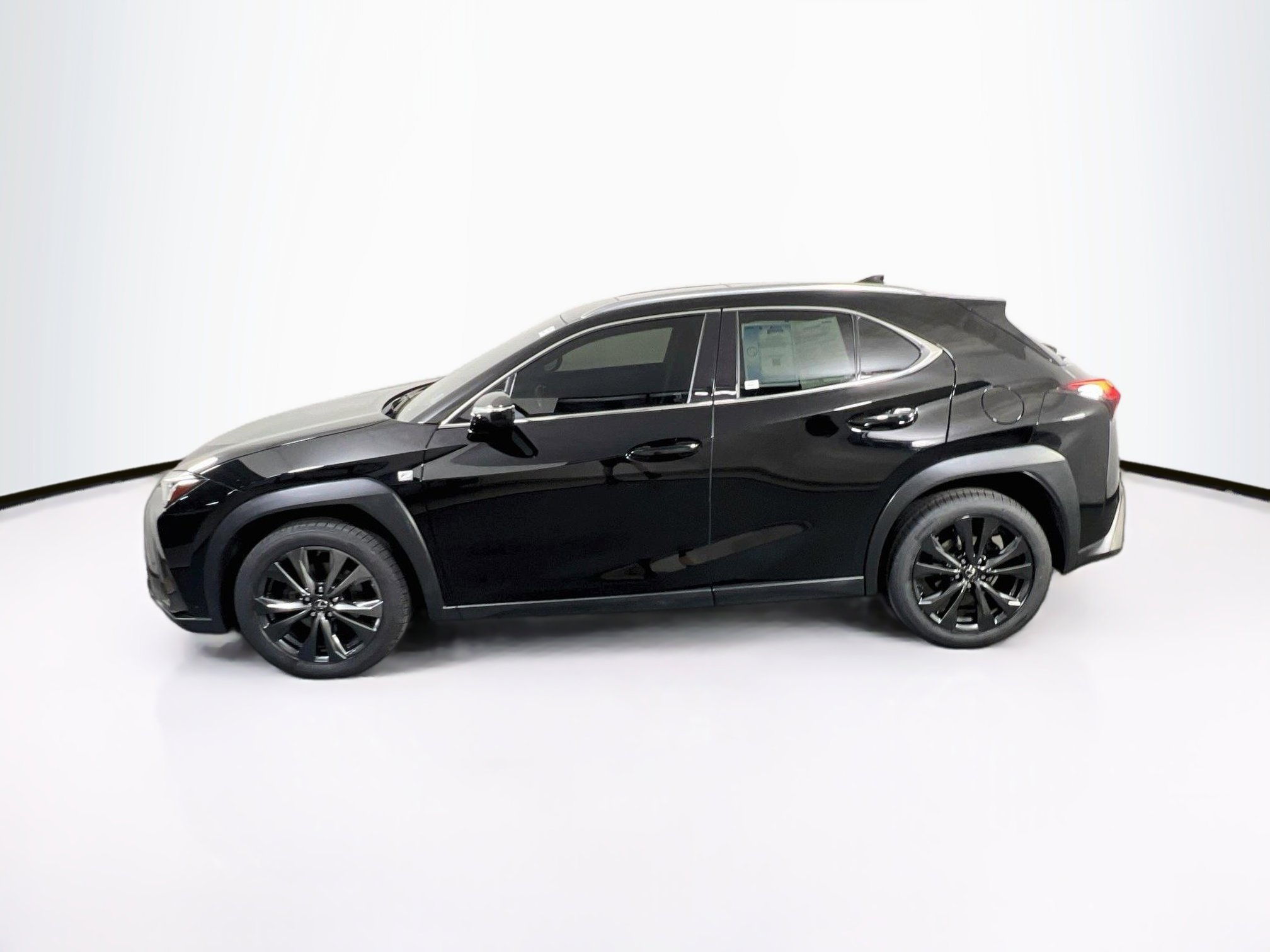 Used 2019 Lexus UX 200 F Sport w/ F Sport Premium Package FWD image 8