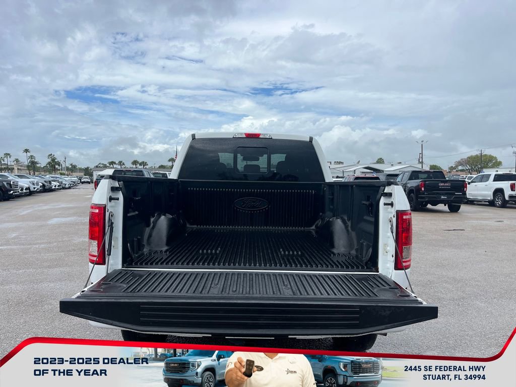 Used 2017 Ford F150 XLT w/ Equipment Group 302A Luxury image 16