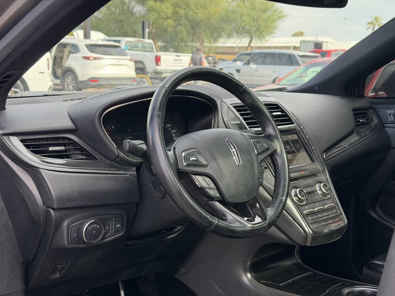 Used 2017 Lincoln MKC Select FWD image 26