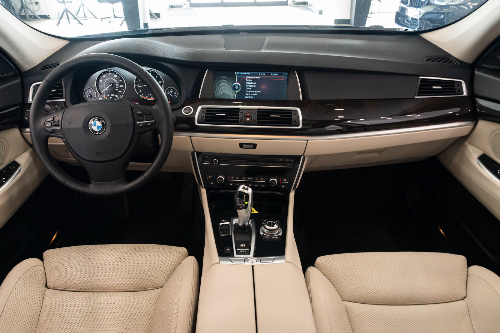 Used 2012 BMW 535i Gran Turismo RWD image 10