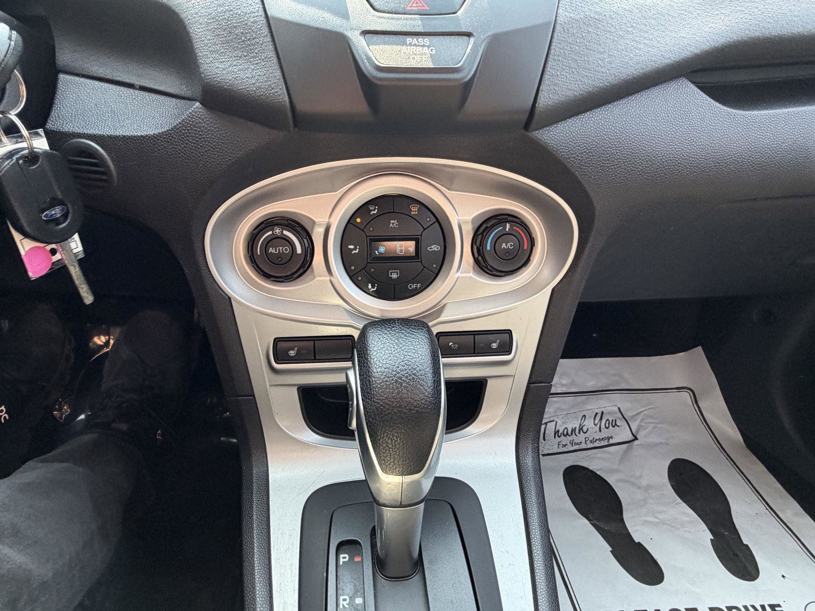 Used 2015 Ford Fiesta SE w/ Comfort Package image 14