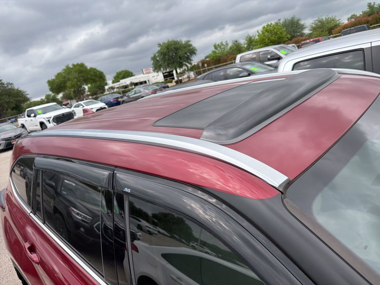 Used 2021 Toyota Highlander XLE image 5