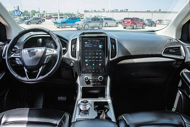 Used 2024 Ford Edge SEL AWD/4WD image 5