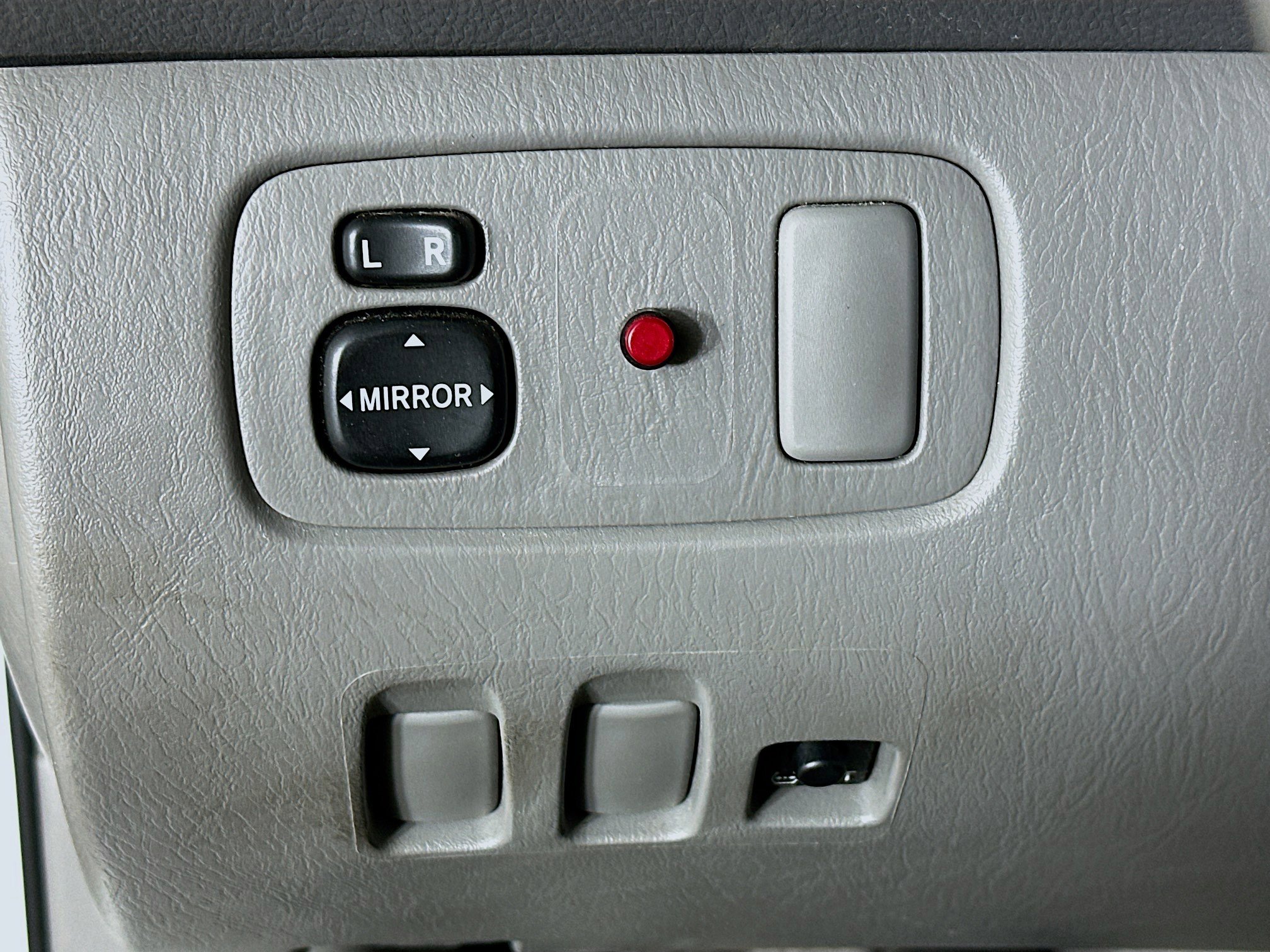 Used 2009 Toyota Sienna CE FWD image 17